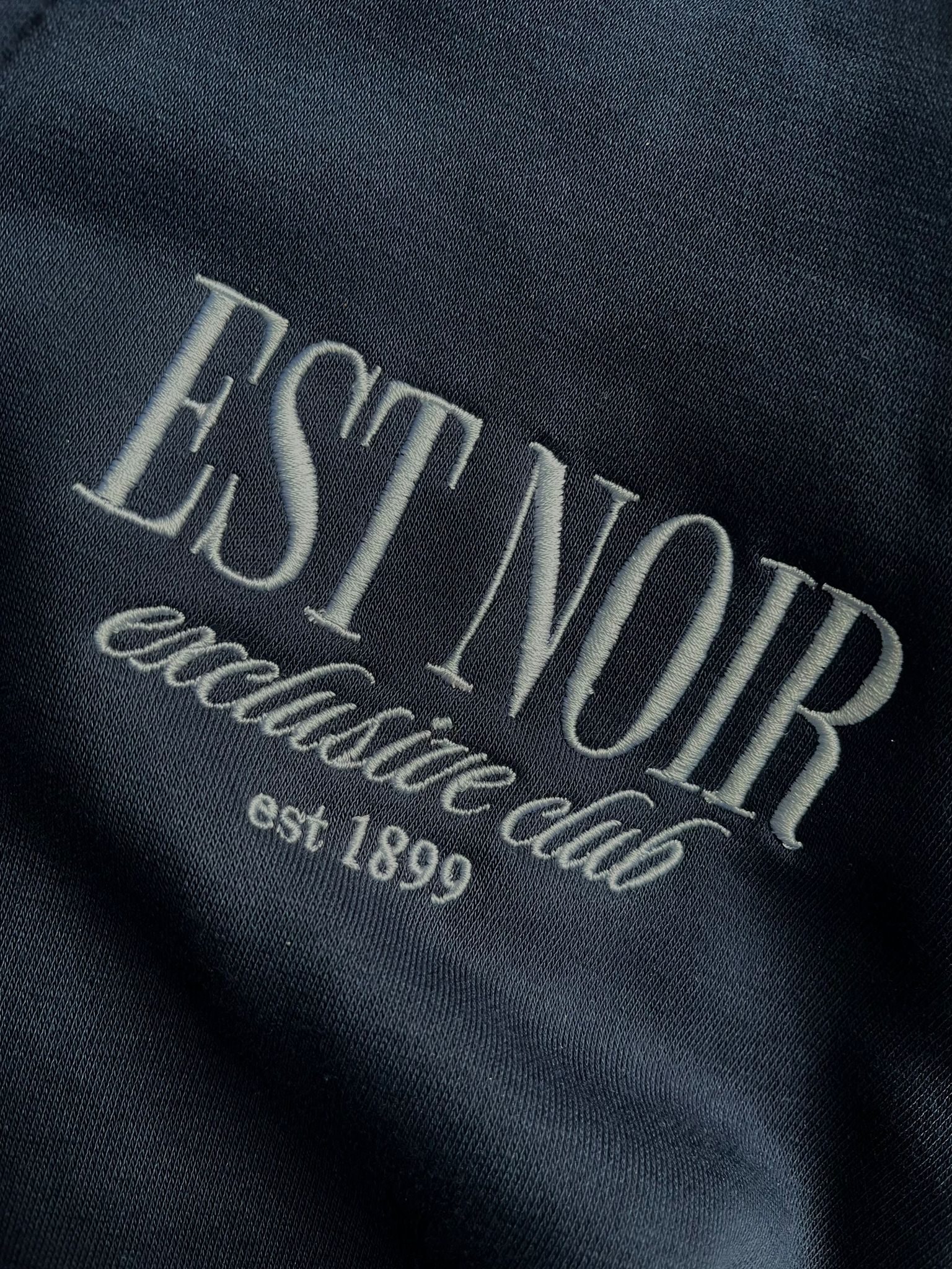 Navy Club Zipper